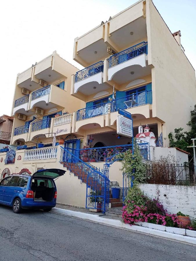 Alexia House Apartamento Néos Marmarás Exterior foto